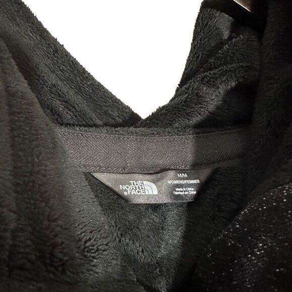 The North Face woman’s black fleece parka size M - Picture 6 of 9
